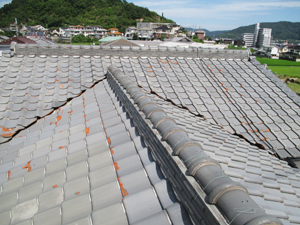 屋根の劣化と原因、塗り替えのタイミング